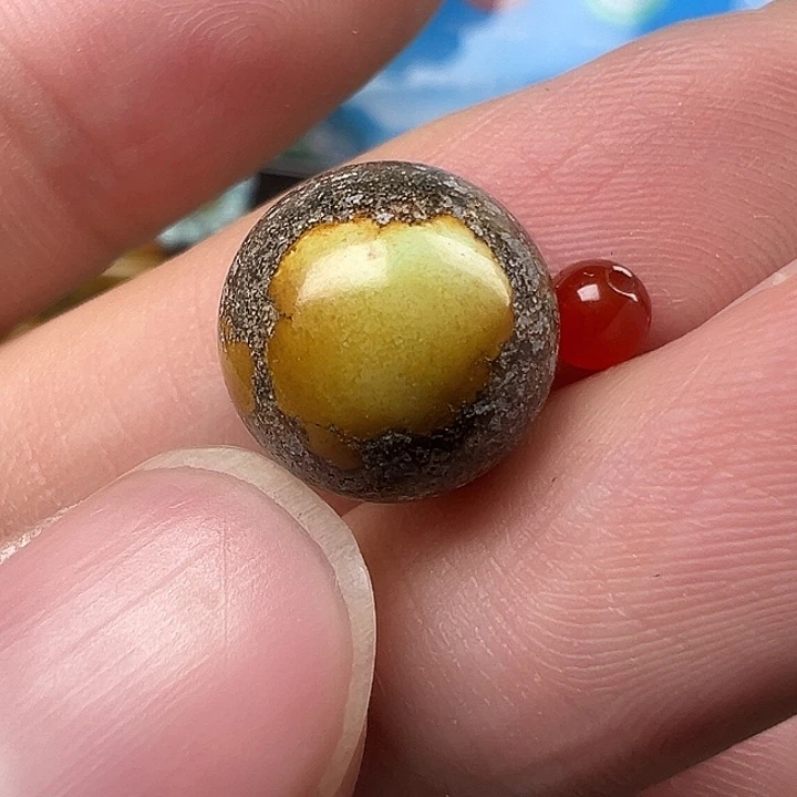 未镶嵌配饰南红玛瑙卡11.8