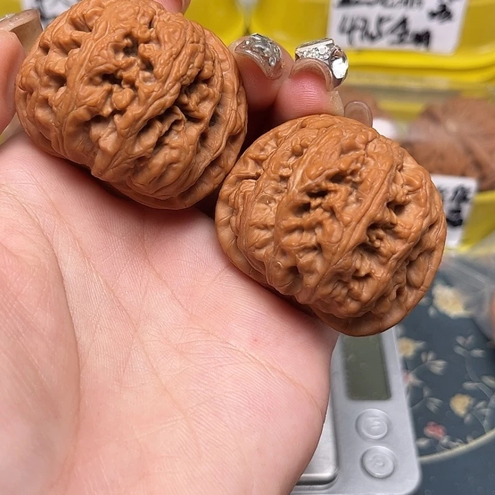 桃核吊坠44-29710-02