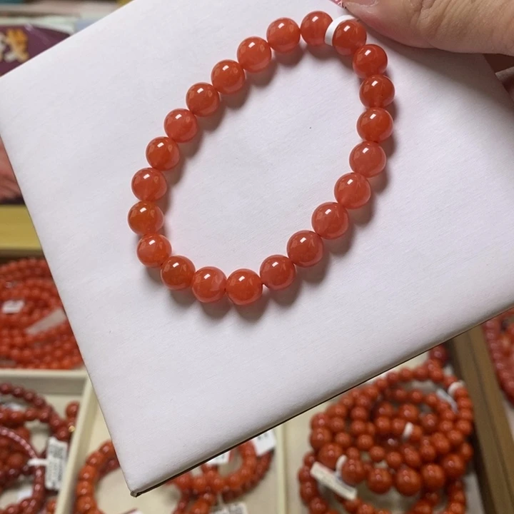 未镶嵌卡8+南红玛瑙