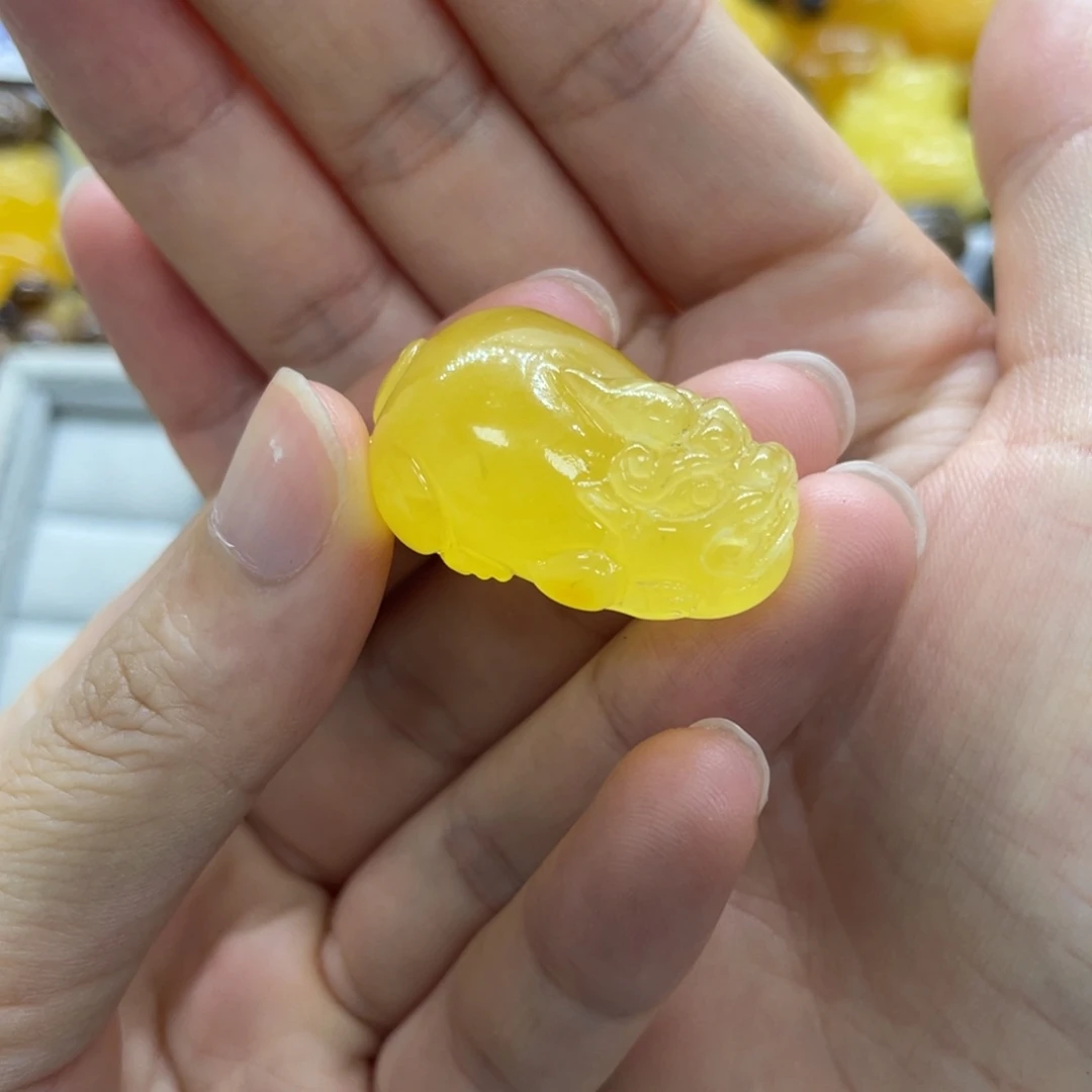 琥珀未镶嵌裸石天然琥珀