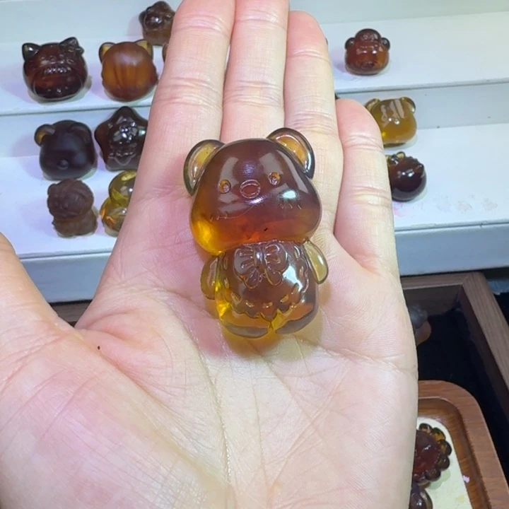 琥珀未镶嵌裸石琥珀