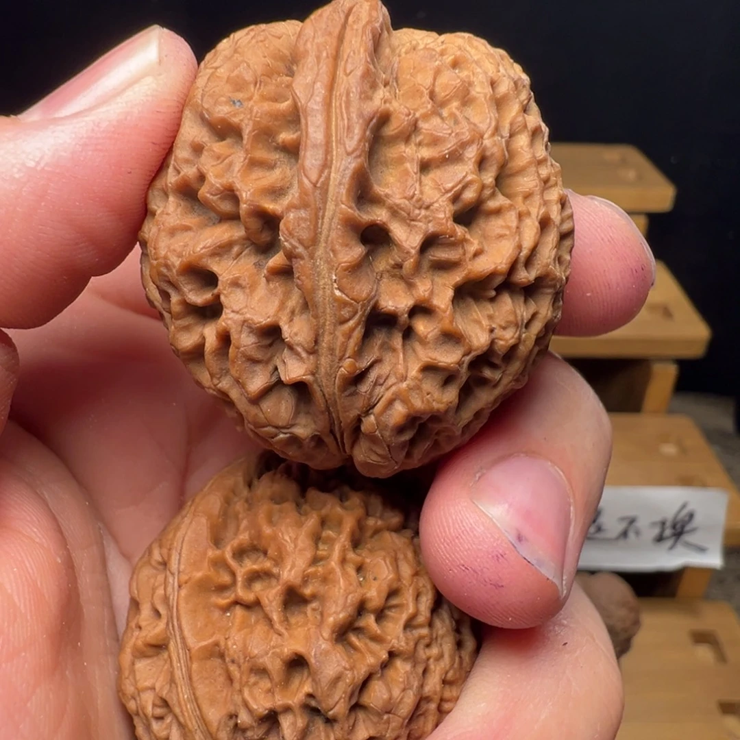 吊坠文玩核桃橄榄石39mm