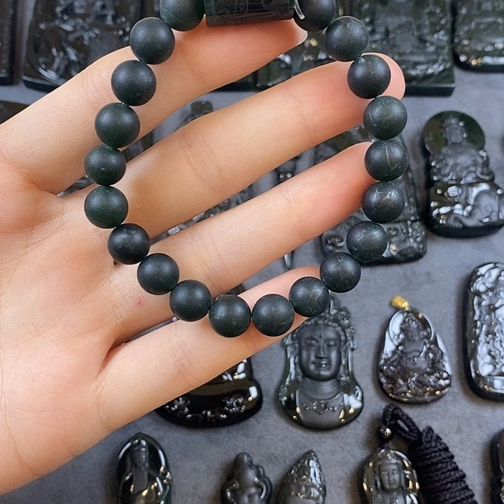 翡翠未镶嵌颈饰手串