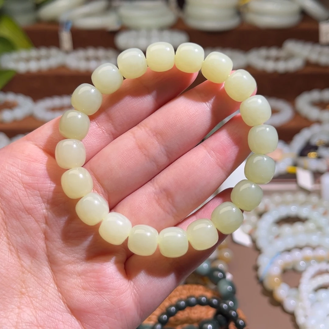 和田玉未镶嵌手串