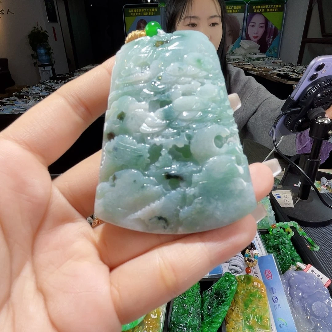 颈饰未镶嵌翡翠一