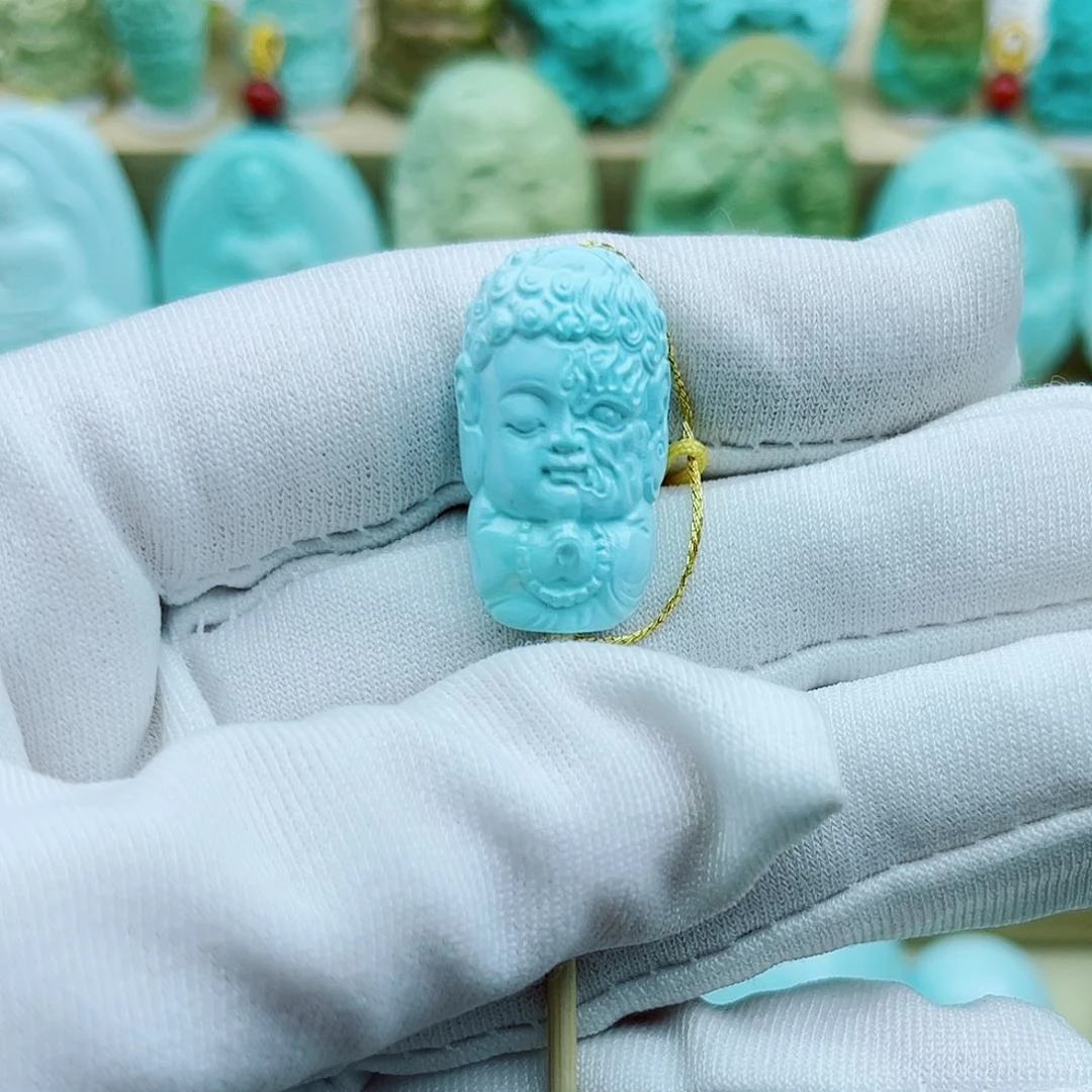 绿松石未镶嵌珠宝奇石