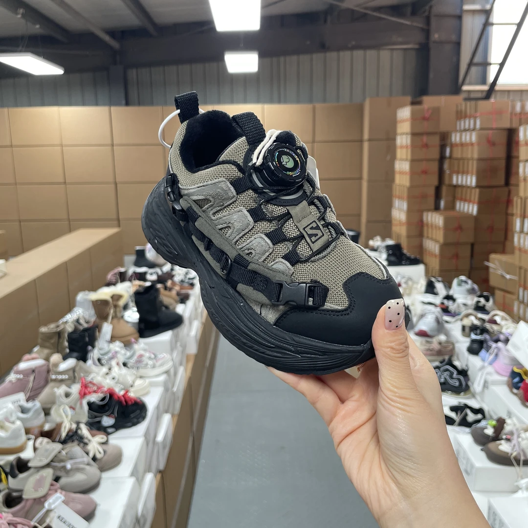 23035 儿童加绒运动鞋  男女童鞋 国内大品牌童鞋同厂出品