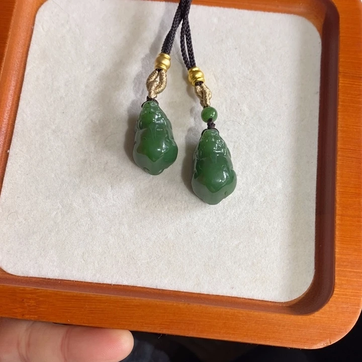 和田玉（碧玉）未镶嵌颈饰