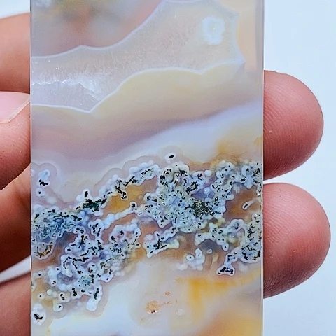 玛瑙/玉髓颈饰未镶嵌一****丶