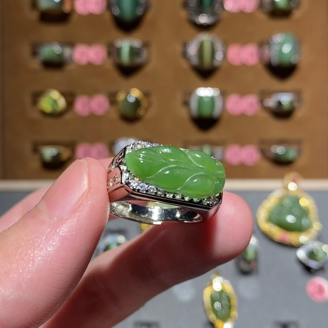 和田玉未镶嵌戒指