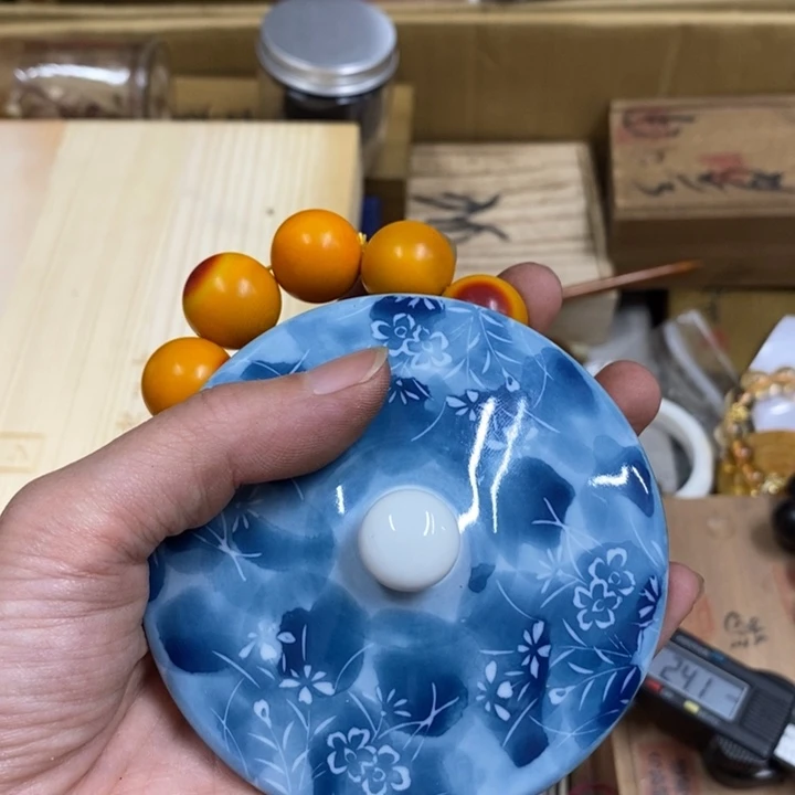 瓷中古工艺品一件