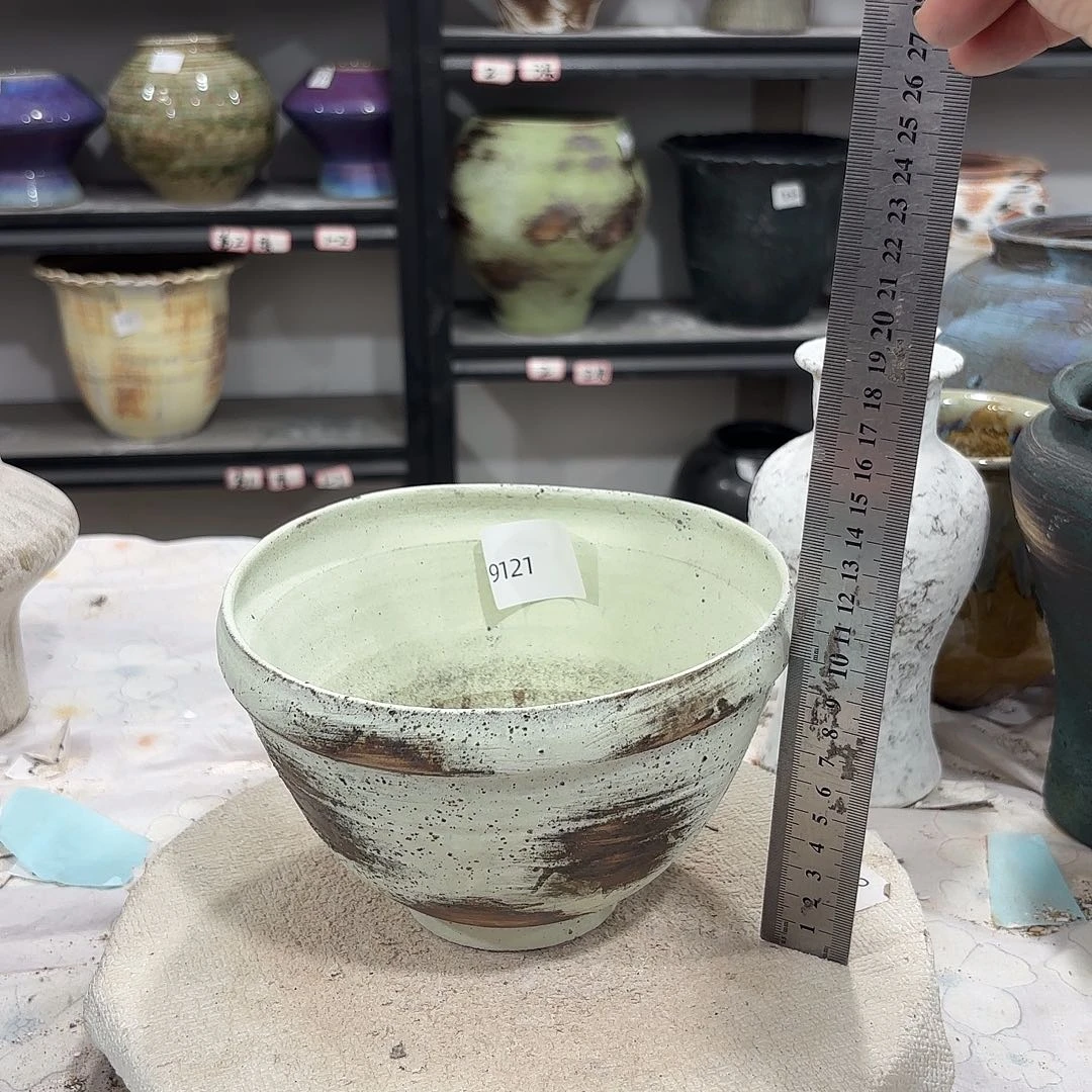 摆件高12，口16.5，有孔9121