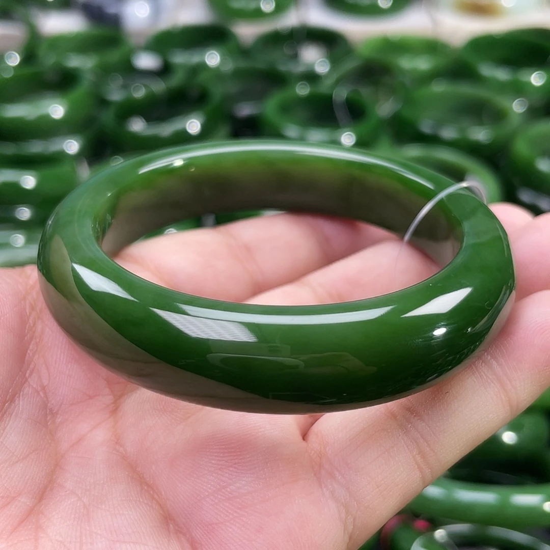 未镶嵌手镯和田玉（碧玉）