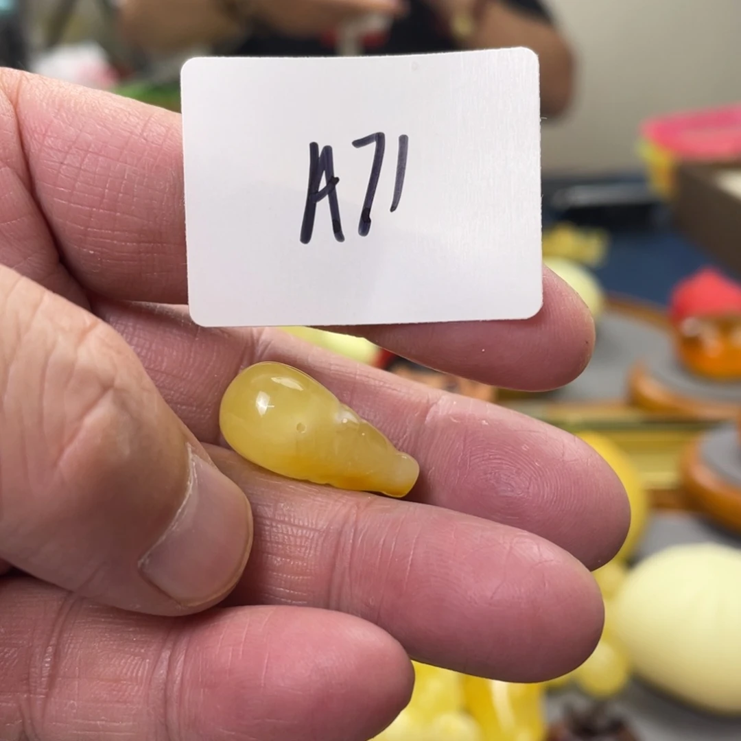 手链琥珀未镶嵌多样性发，发其中一件
