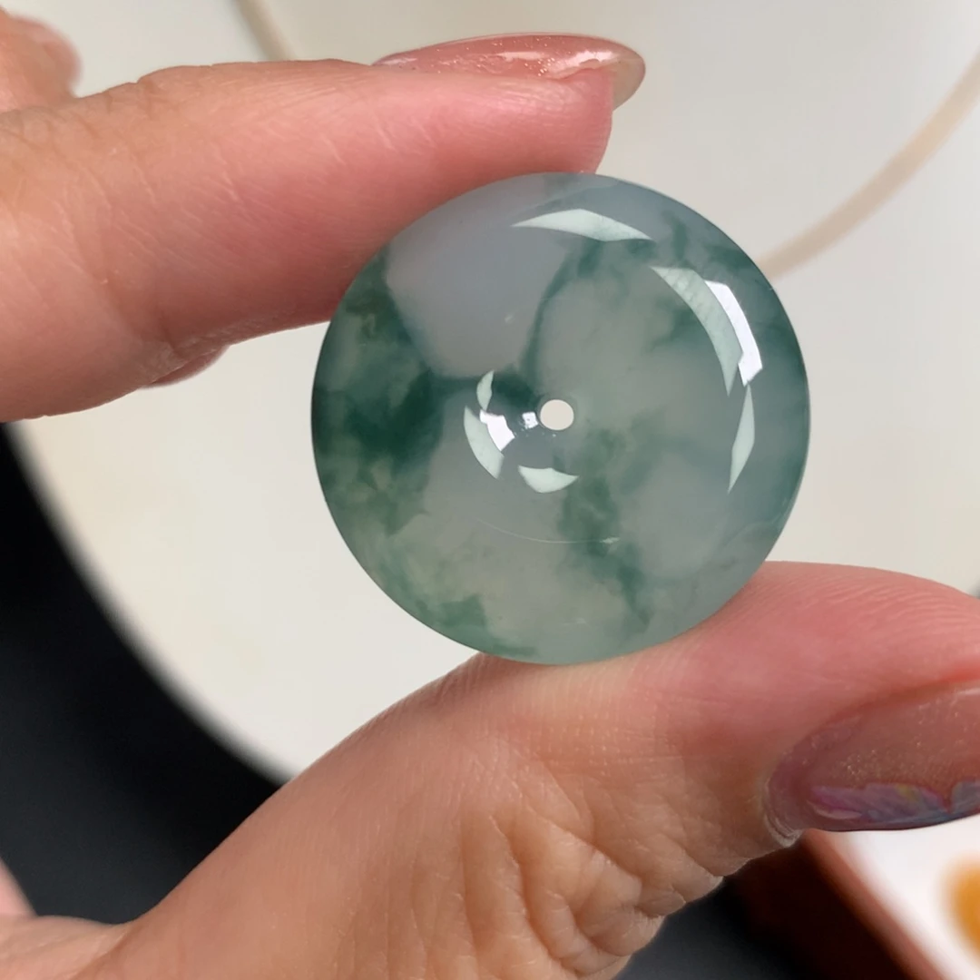 翡翠未镶嵌颈饰057839548558880878