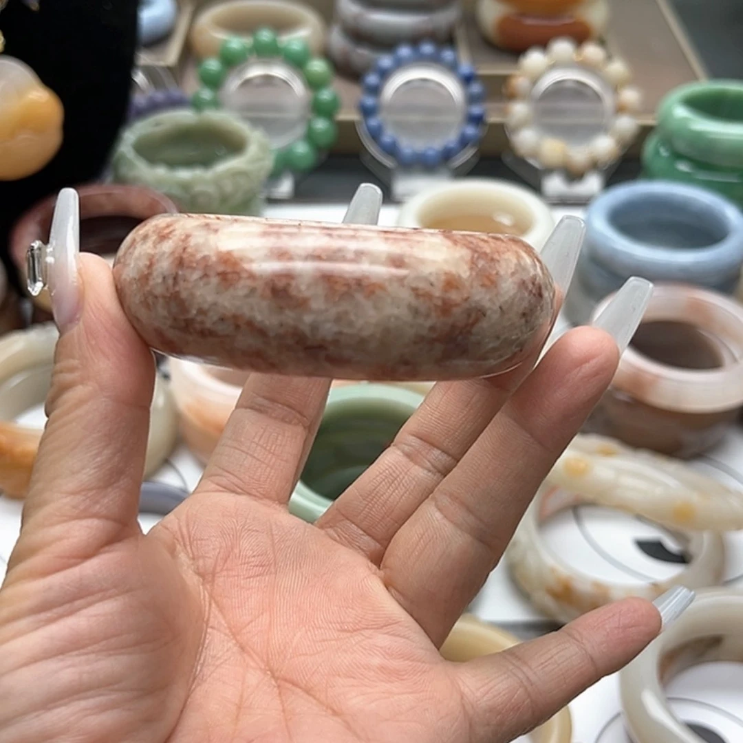 【闪购商品】石英质玉手镯未镶嵌笔***！踏雪原石福利