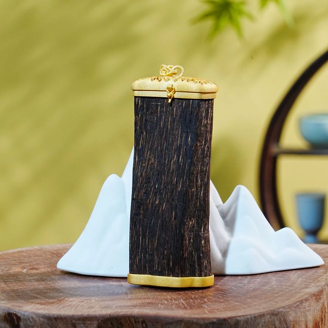 【毕业级】文莱黑奇楠树心老料香囊 8x3.3x1.7cm 18.3g 251109004 B