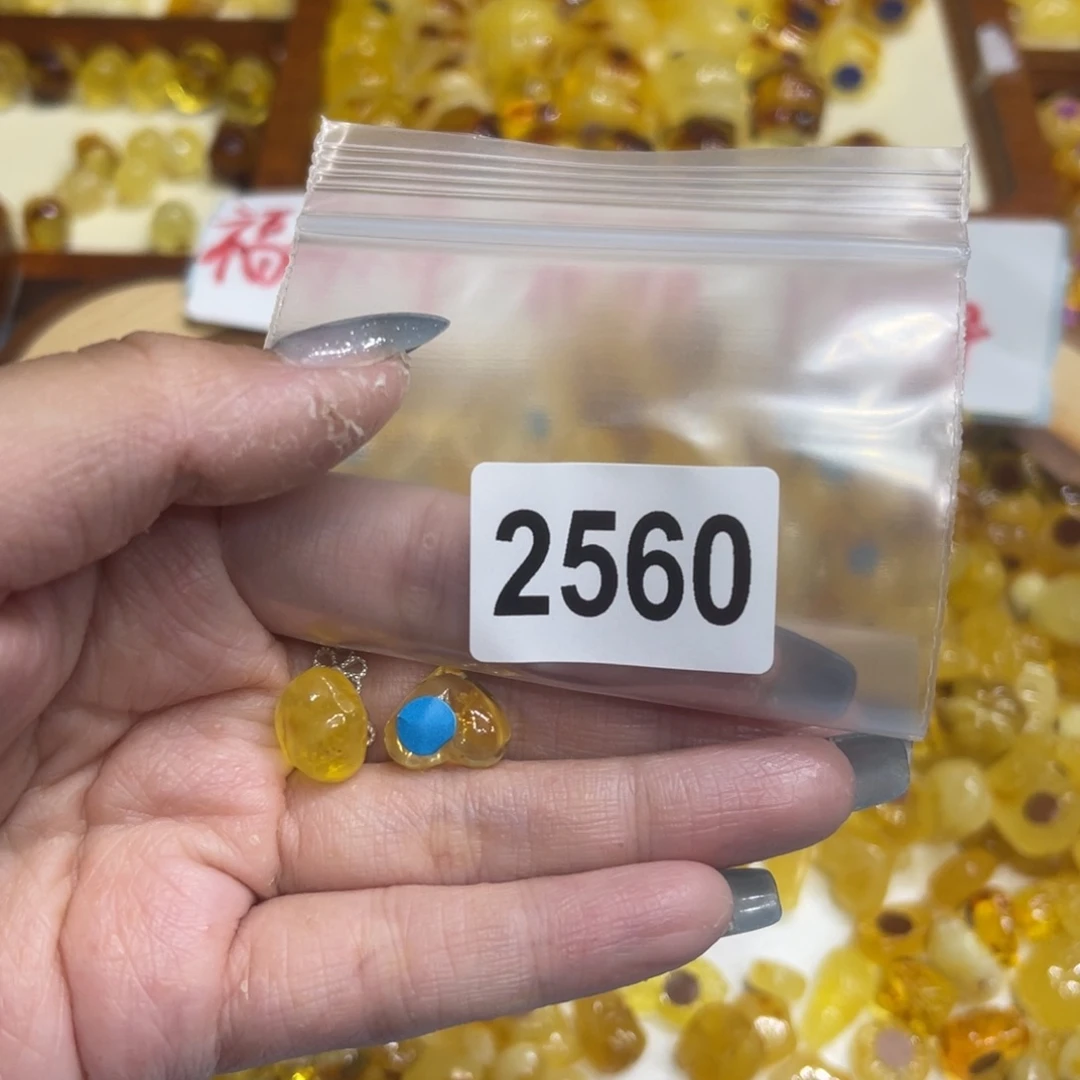 琥珀颈饰未镶嵌亲亲
