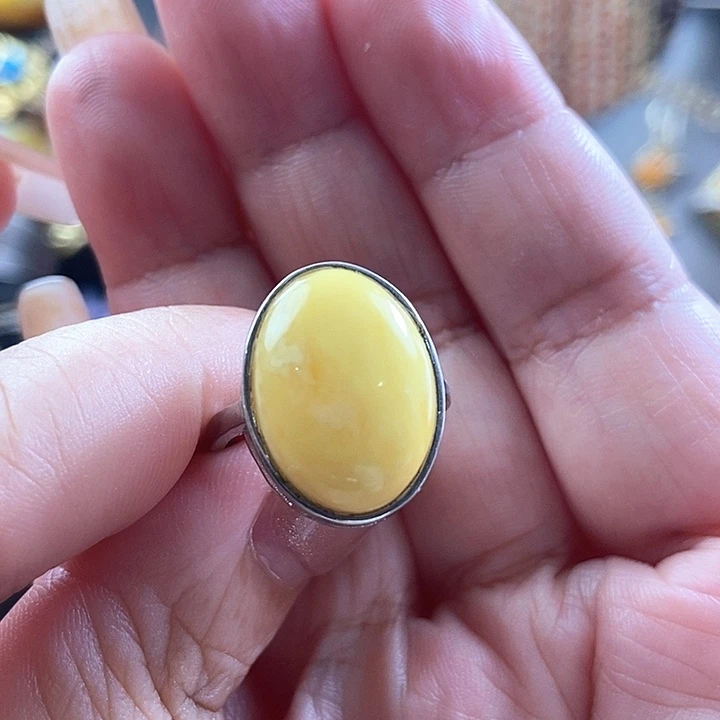 琥珀未镶嵌戒指戒指