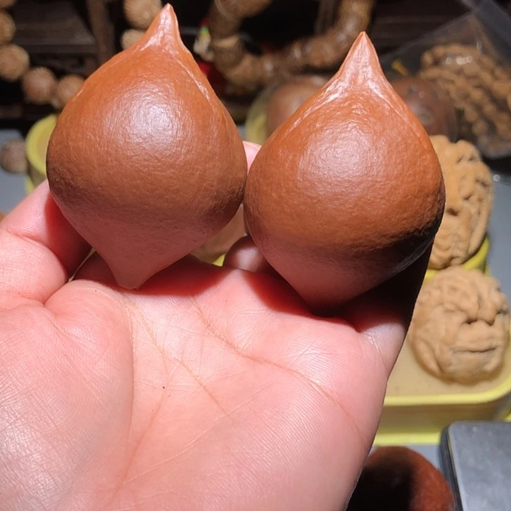 橄榄核吊坠红灯龙橄榄