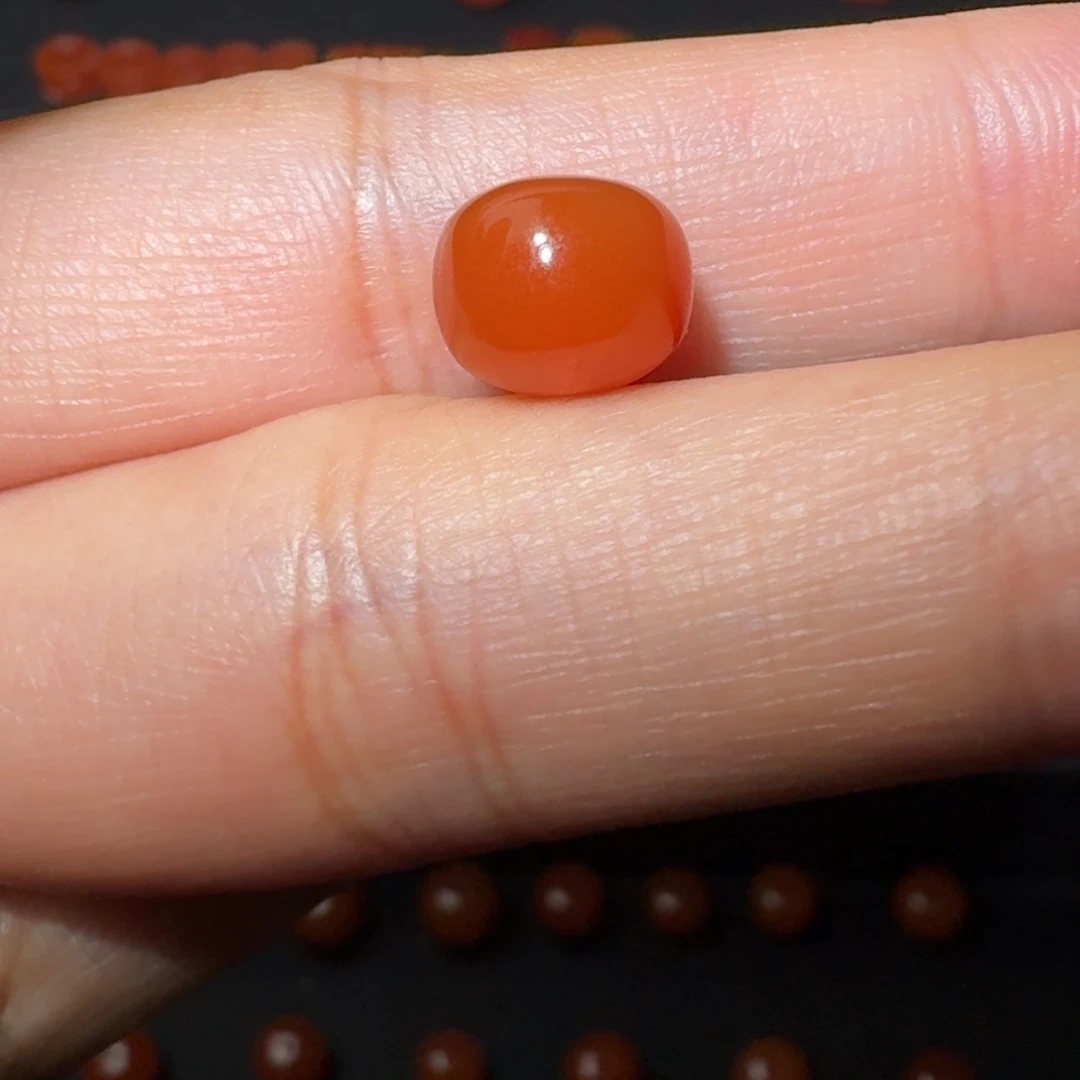 南红玛瑙未镶嵌满肉满沙柿子红隔珠9.5