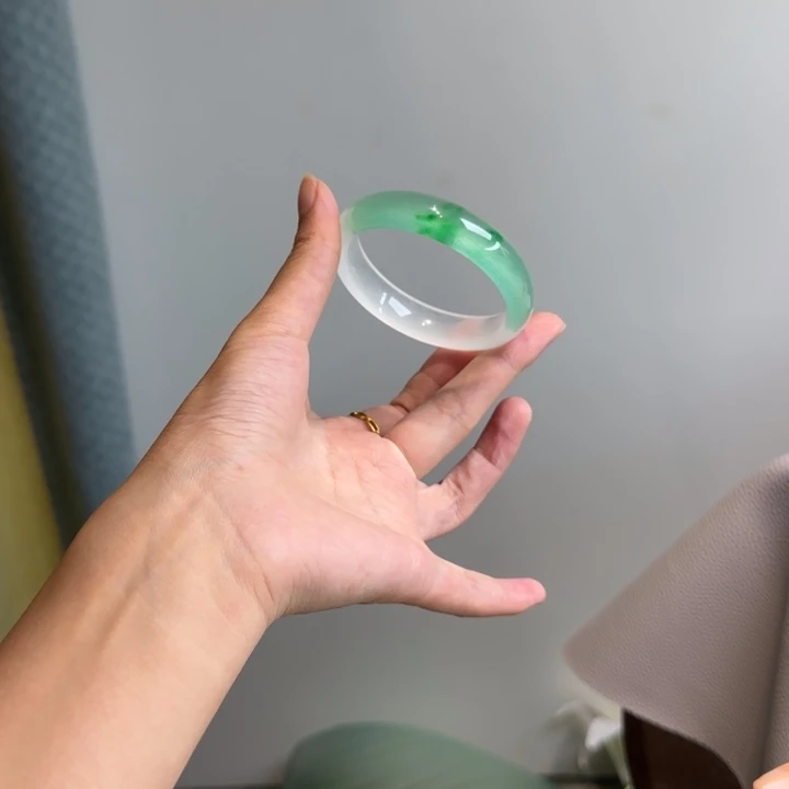 有机玻璃R*时尚冰飘花手镯