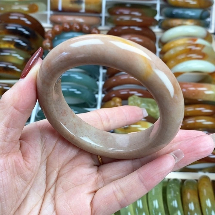 蛇纹石玉手镯未镶嵌56