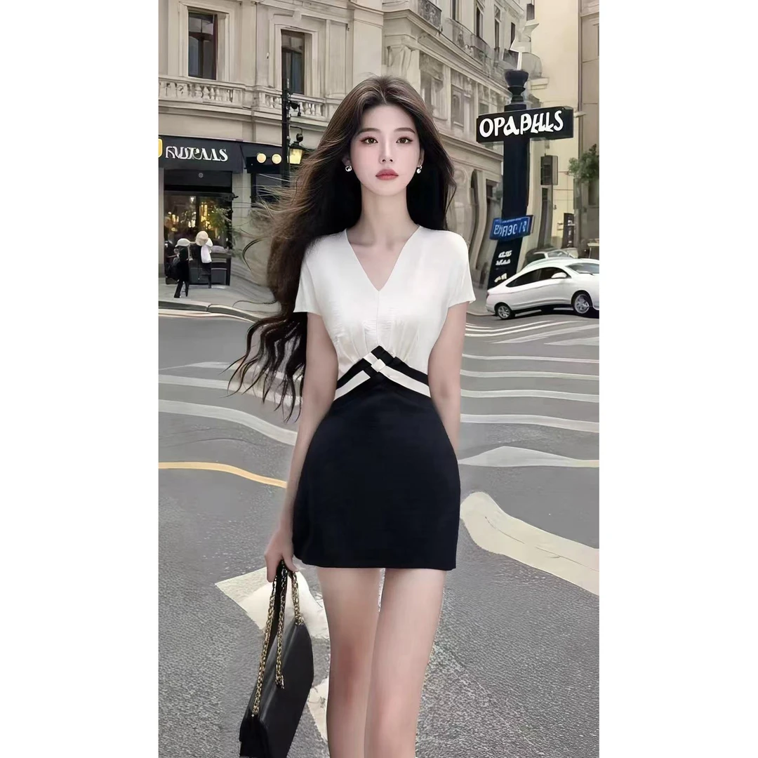 轻奢优雅温柔知性风撞色V领修身收腰包臀连衣裙女时尚氛围感女装