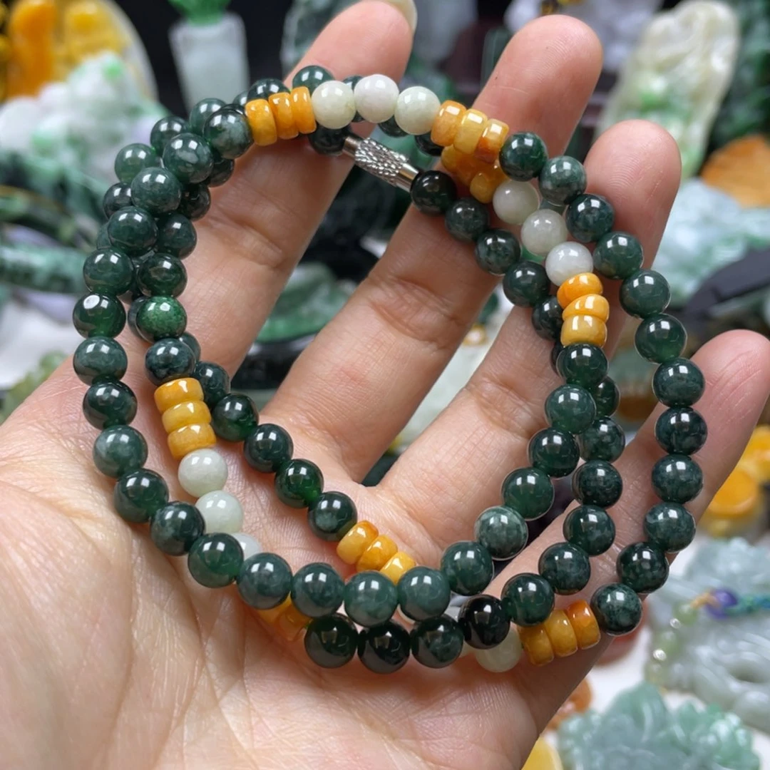 翡翠颈饰未镶嵌牌子
