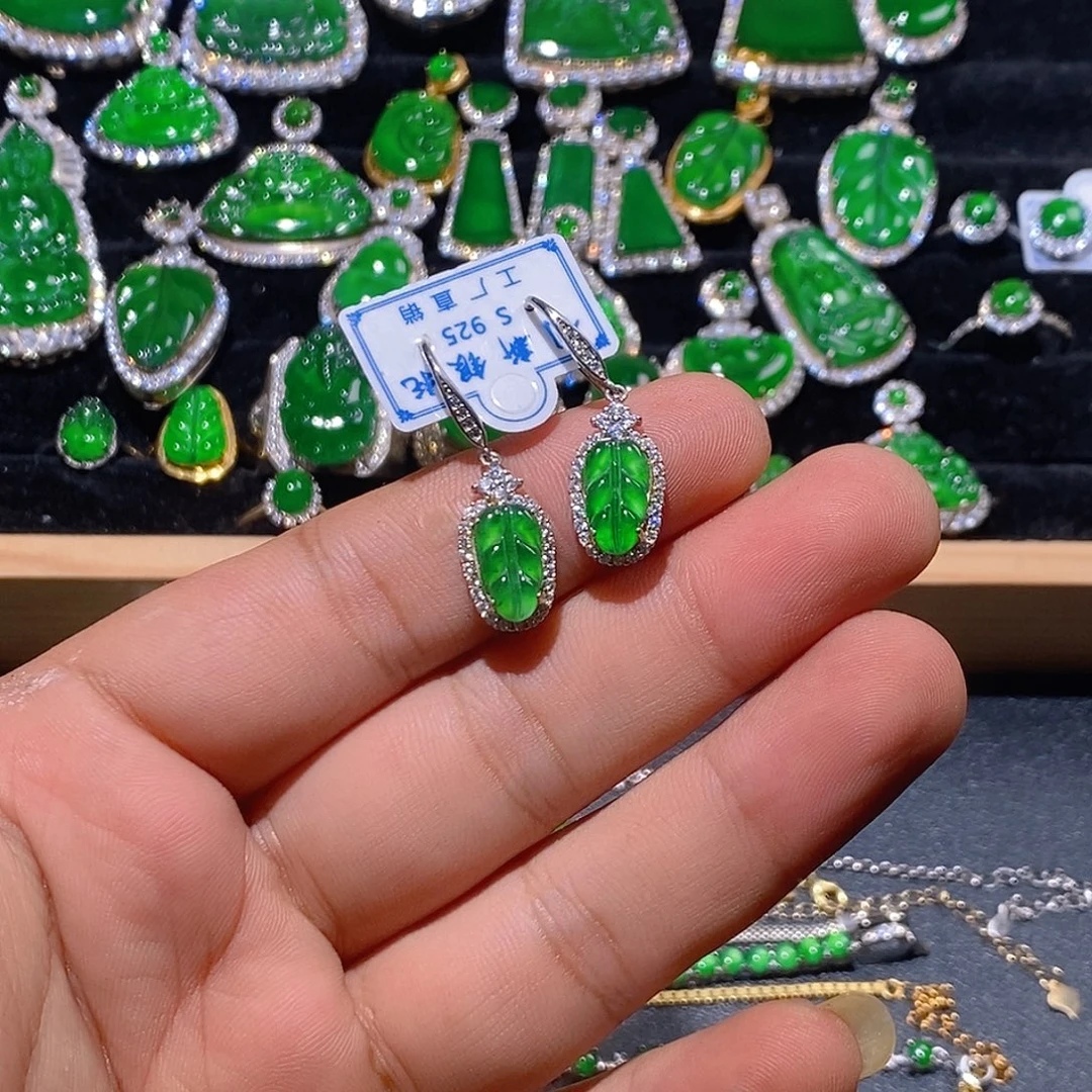 沛***贝翡翠银S925镶嵌耳饰天然A货翡翠