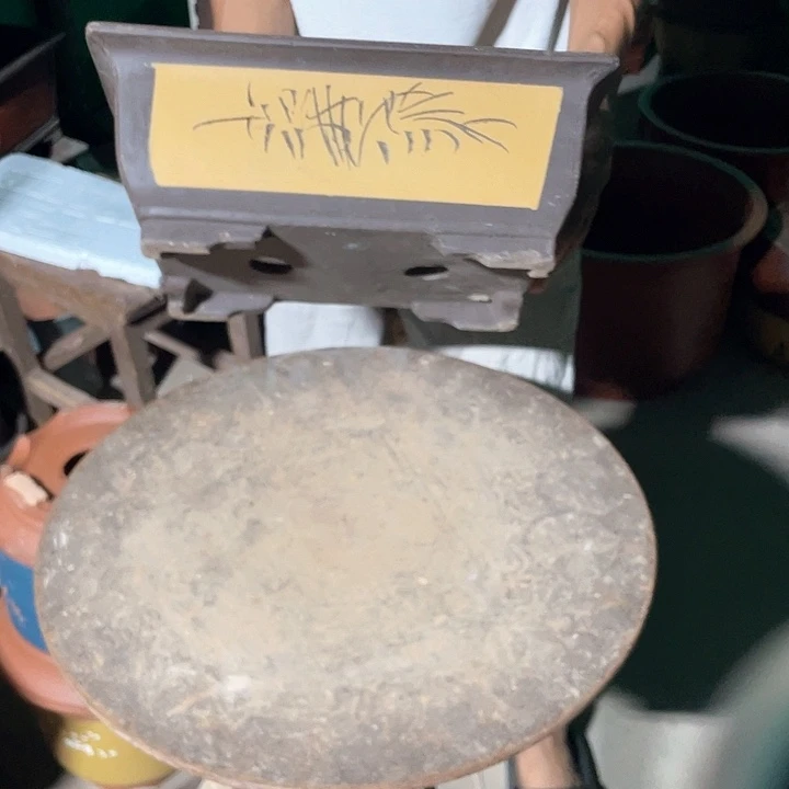 32黄色马槽花盆花盆