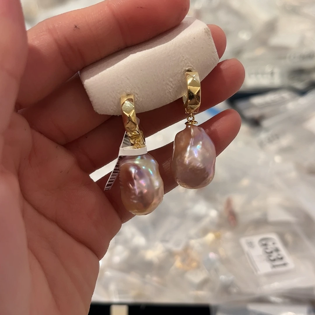 淡水珍珠耳饰合金