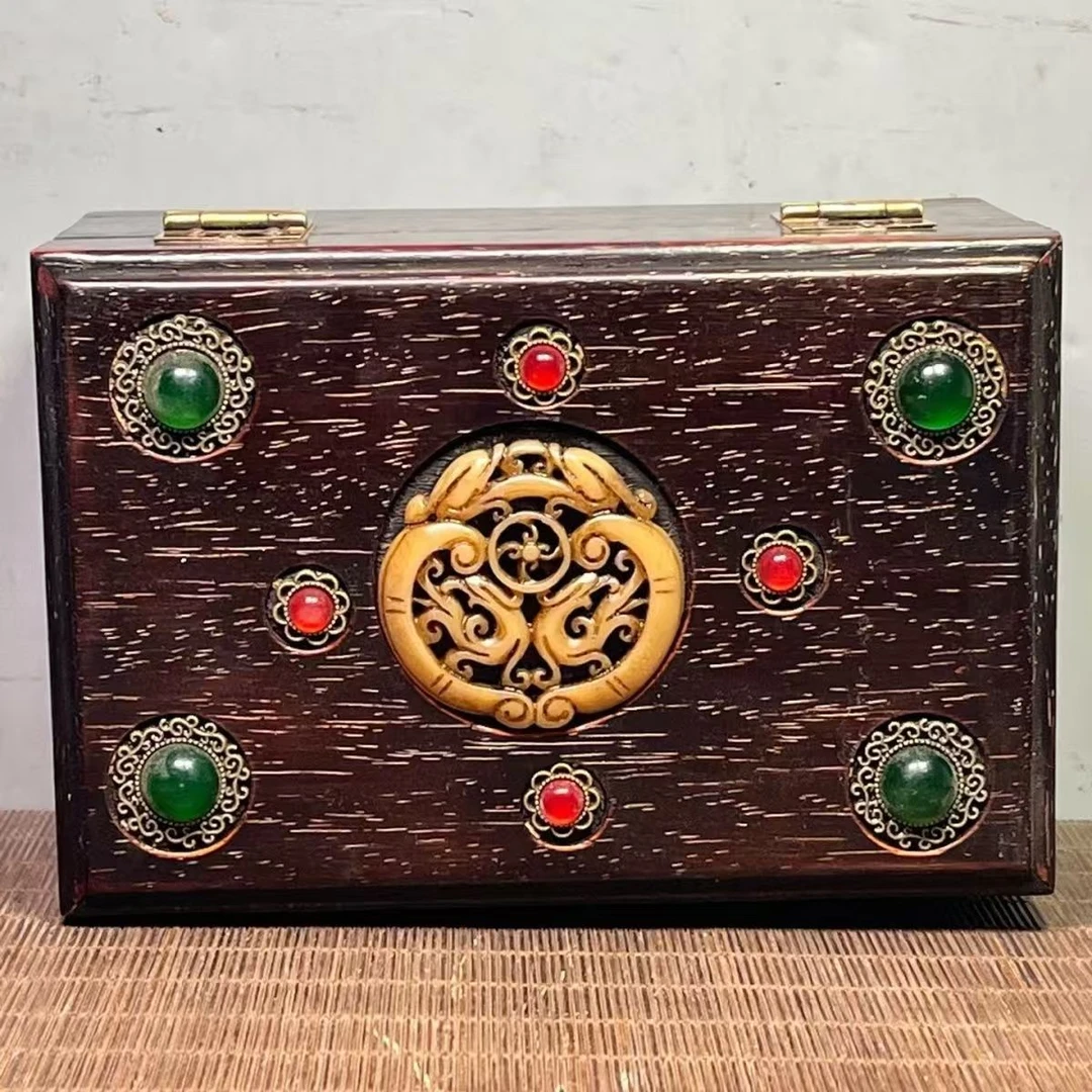 雕刻木箱子 长18厘米宽12厘米高10厘米