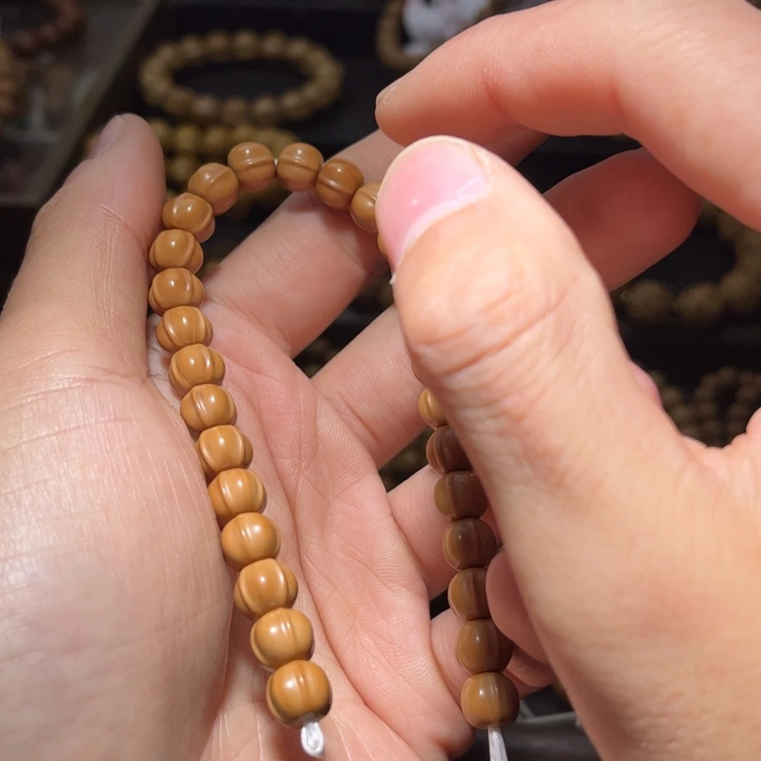 猴头核桃吊坠8+龙岩料鲨鱼背全品无瑕无药