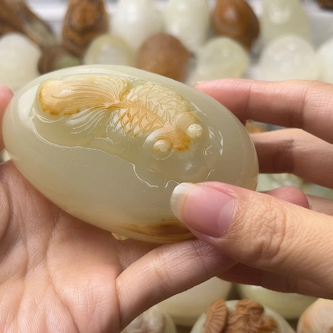 石材方解石手把摆件不退换鱼