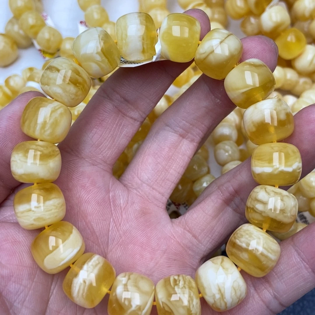 未镶嵌蜜蜡裸石28