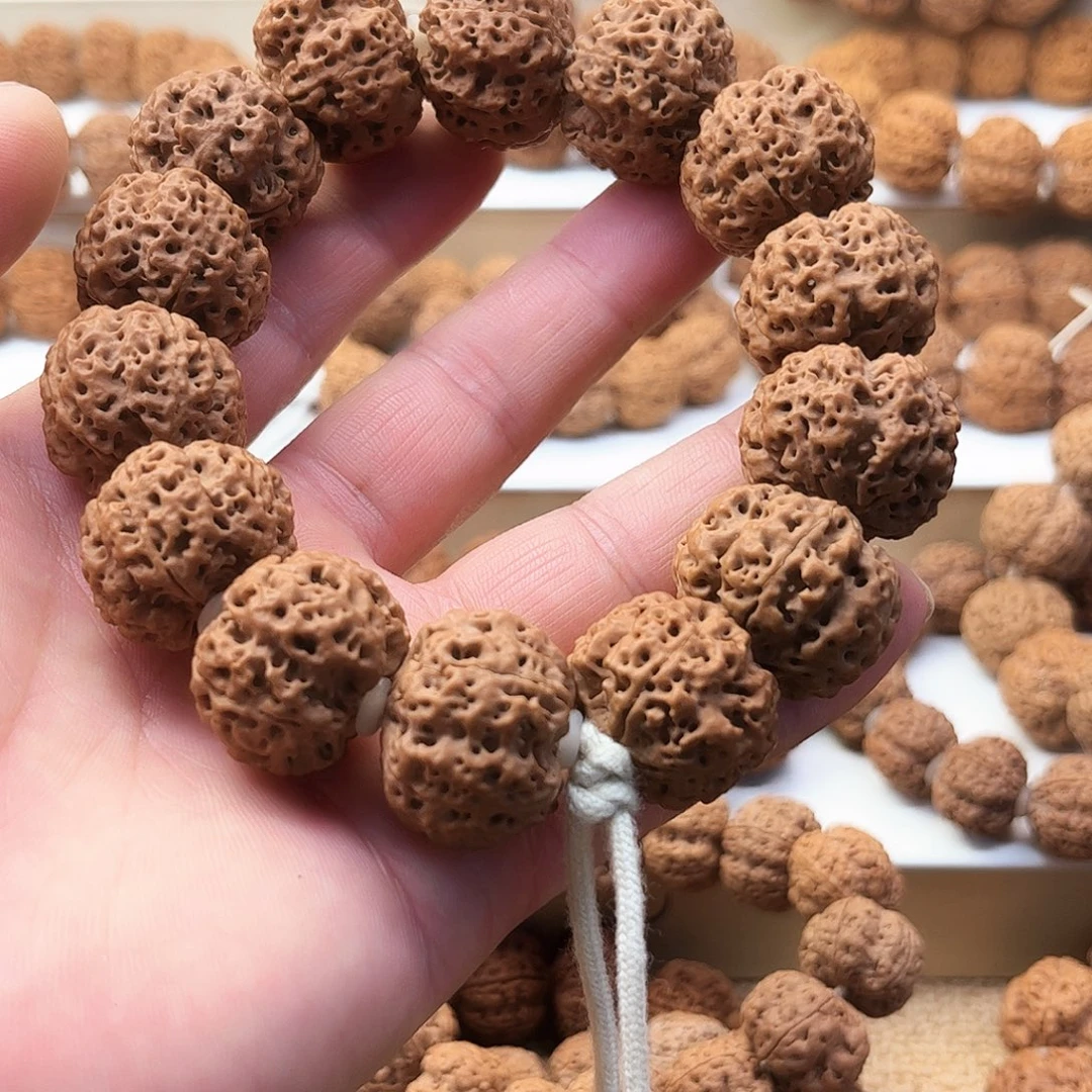 好***在金刚菩提吊坠梅花
