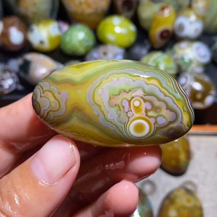 未镶嵌玛瑙/玉髓珠宝半成品87