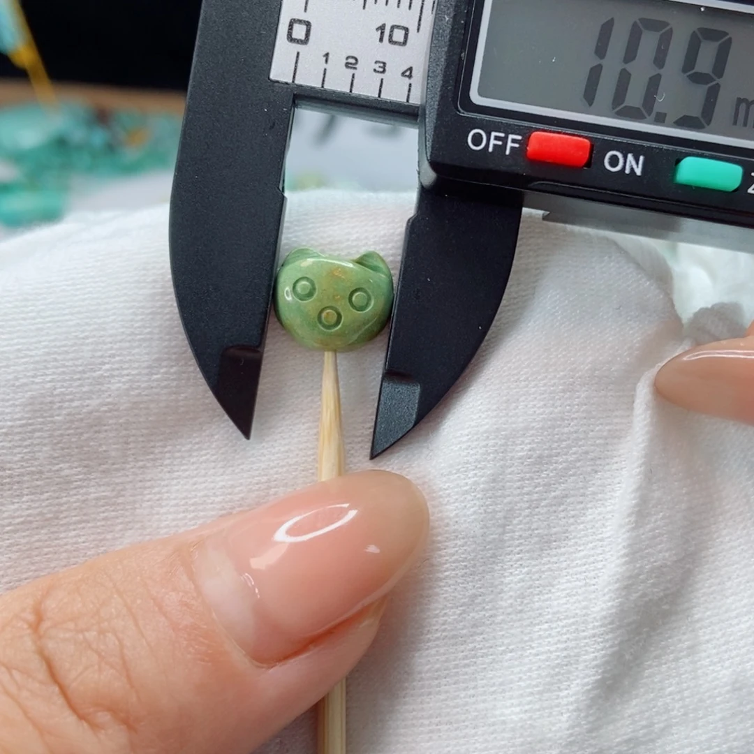 南红玛瑙未镶嵌珠宝奇石
