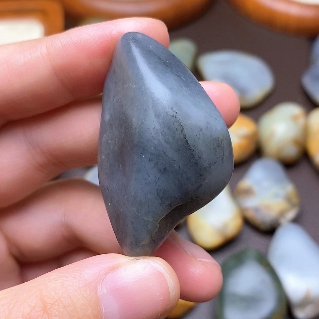 和田玉未镶嵌颈饰5