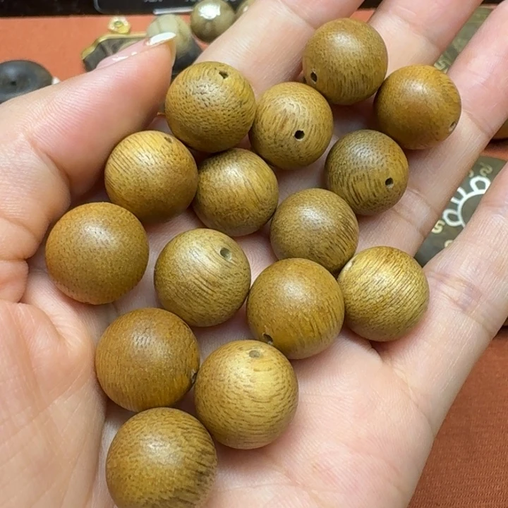 大叶紫檀（黑酸枝木类）