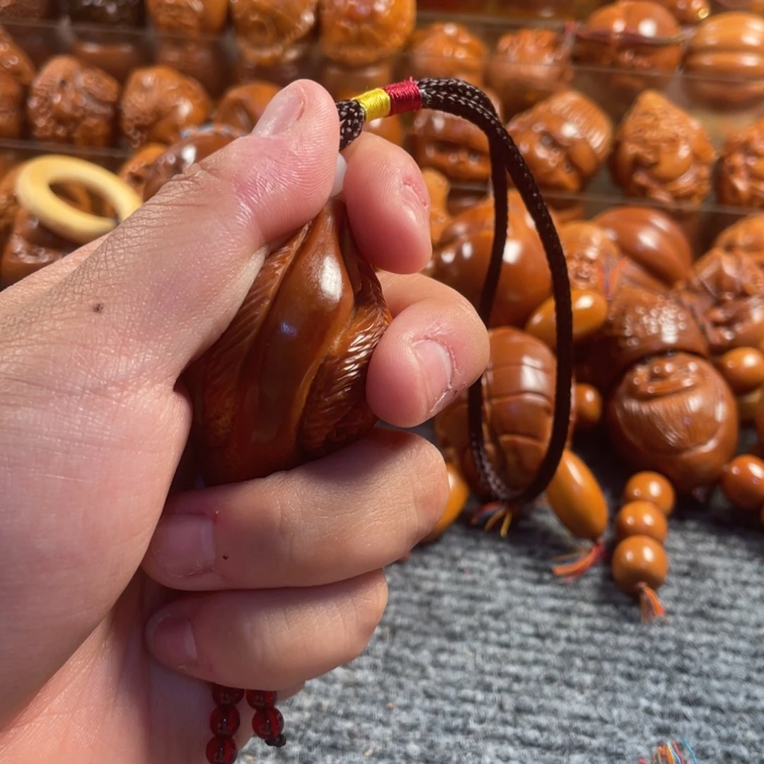 橄榄核吊坠独款三面