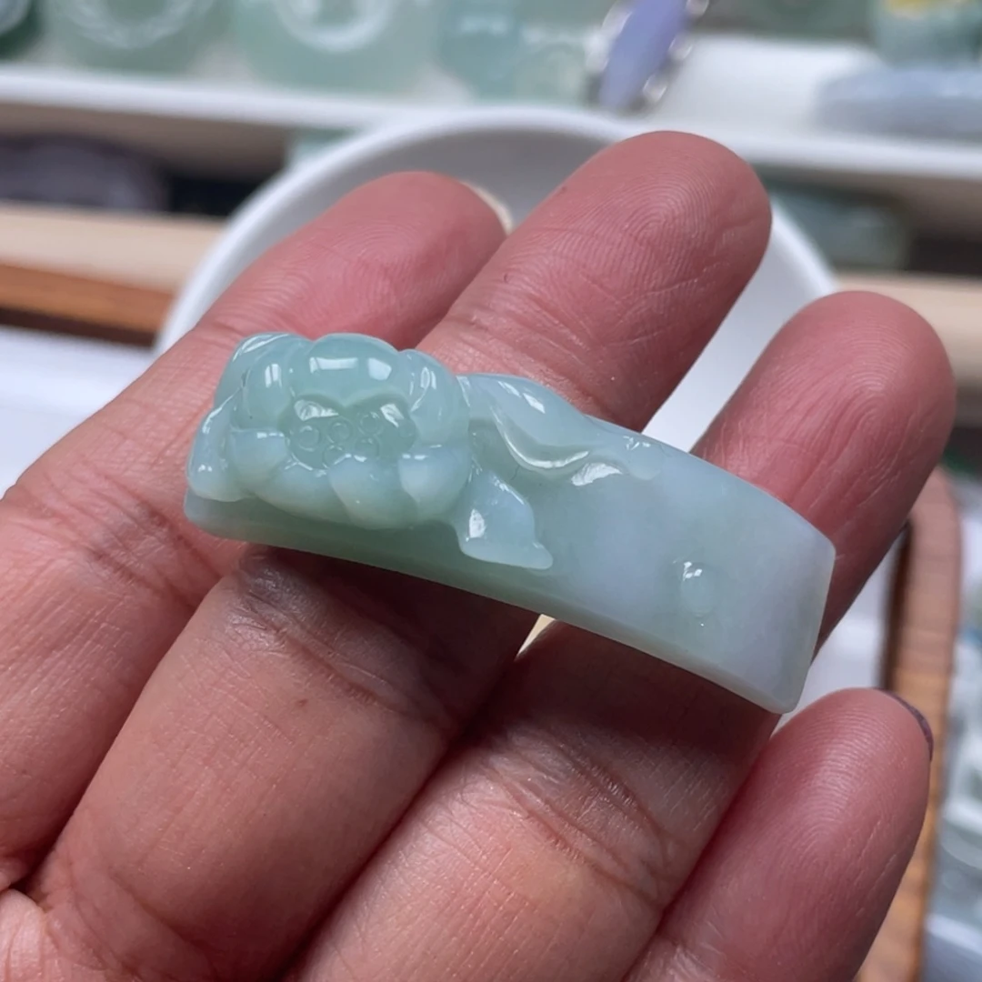 翡翠颈饰未镶嵌56788888