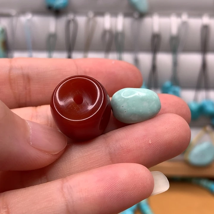 玛瑙/玉髓原矿未镶嵌李*精