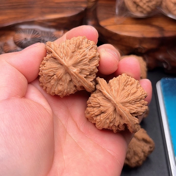 桃核把件核桃四座楼41