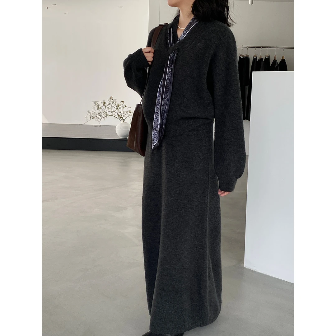 韩系温柔软糯配丝巾套头短款毛衣+针织半身裙2025秋新款两件套装