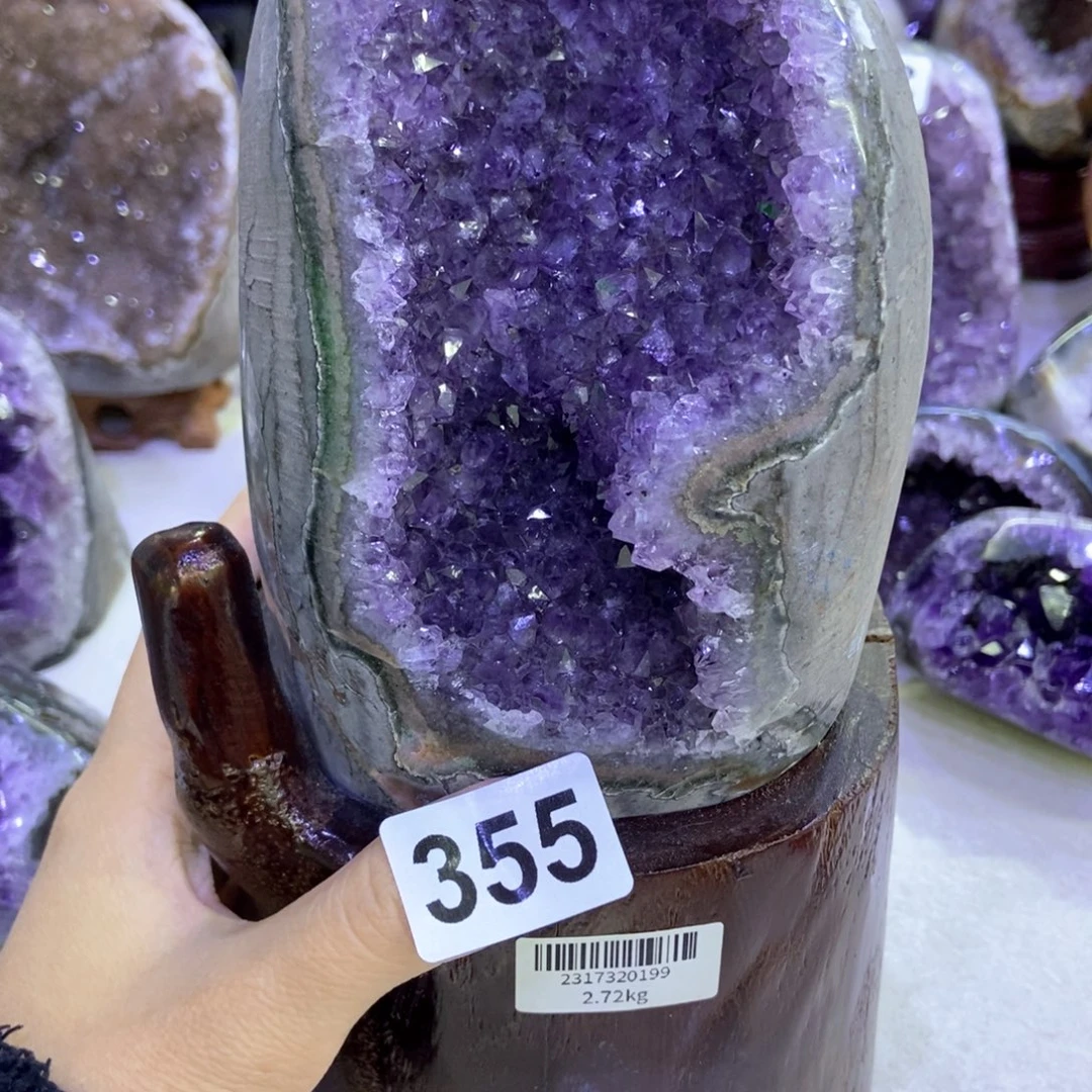 紫晶未镶嵌大型摆件（非配饰）