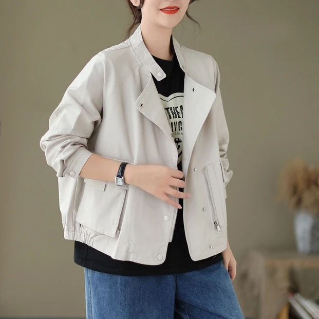 立体口袋立领水洗pu皮衣女长袖夹克衫按扣拼接短外套女机车服