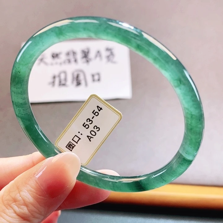 翡翠未镶嵌手镯翡翠手镯7