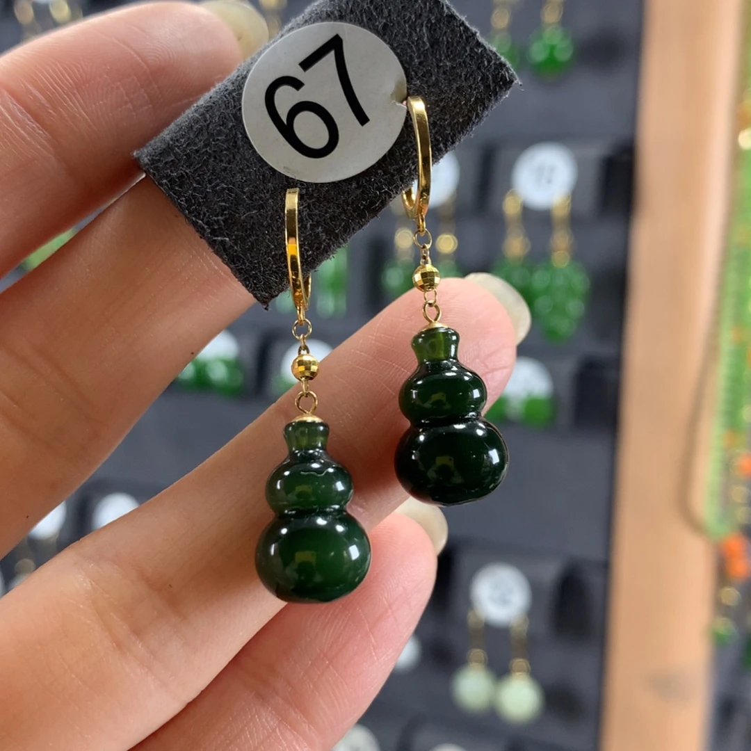 和田玉18K金镶嵌耳饰